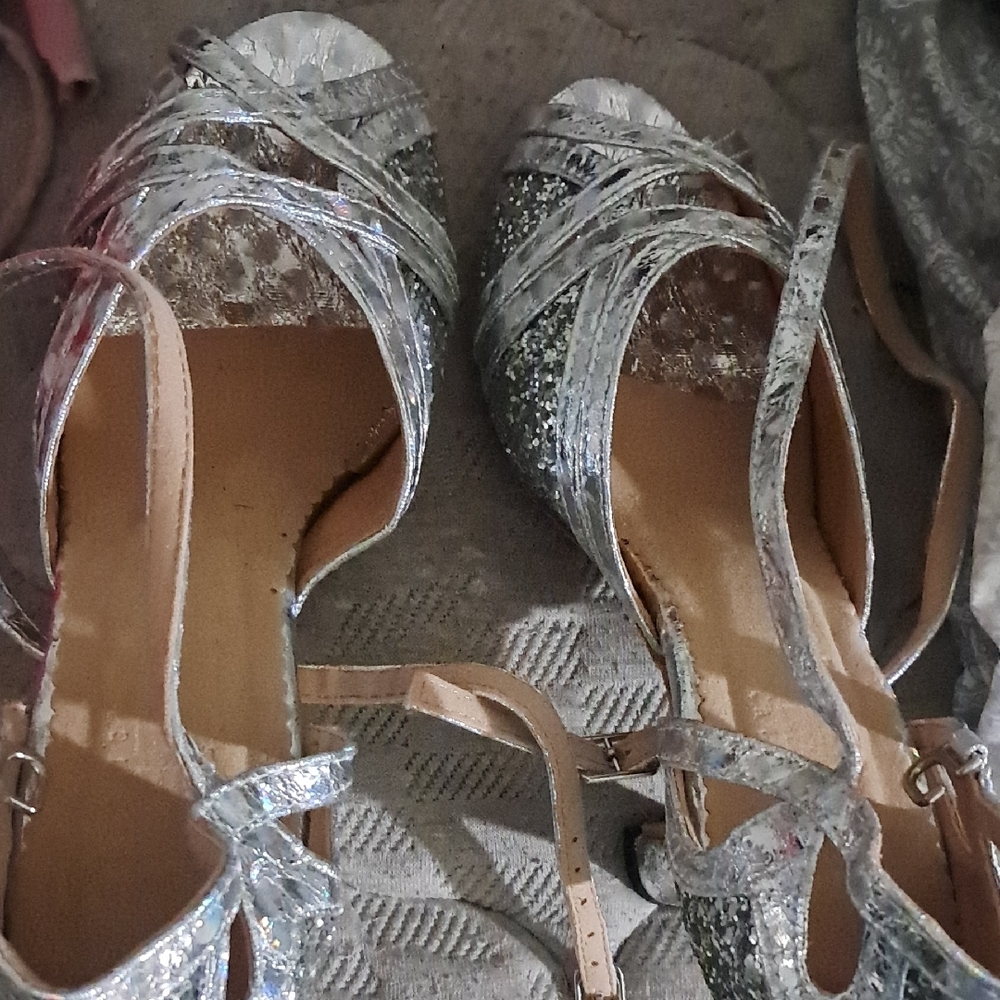 Amazon Silver Heels with Intricate Design